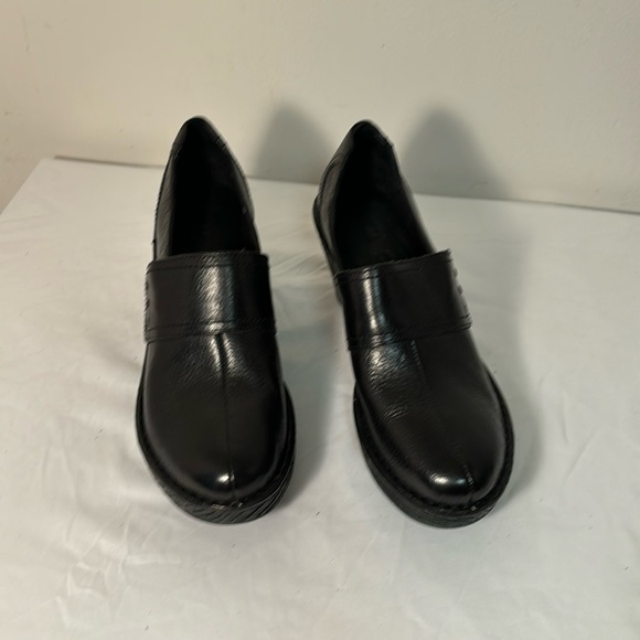 Born Shoes - Ladies BLACK LEATHER BORN SHOES
